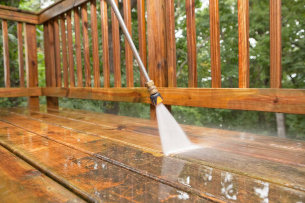 Best Deck Cleaning Services  in Englewood, OH